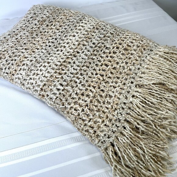 Vintage Handmade Cream Open-Weave Fringe Throw Retro Accent Blanket MCM Boho - Picture 1 of 5
